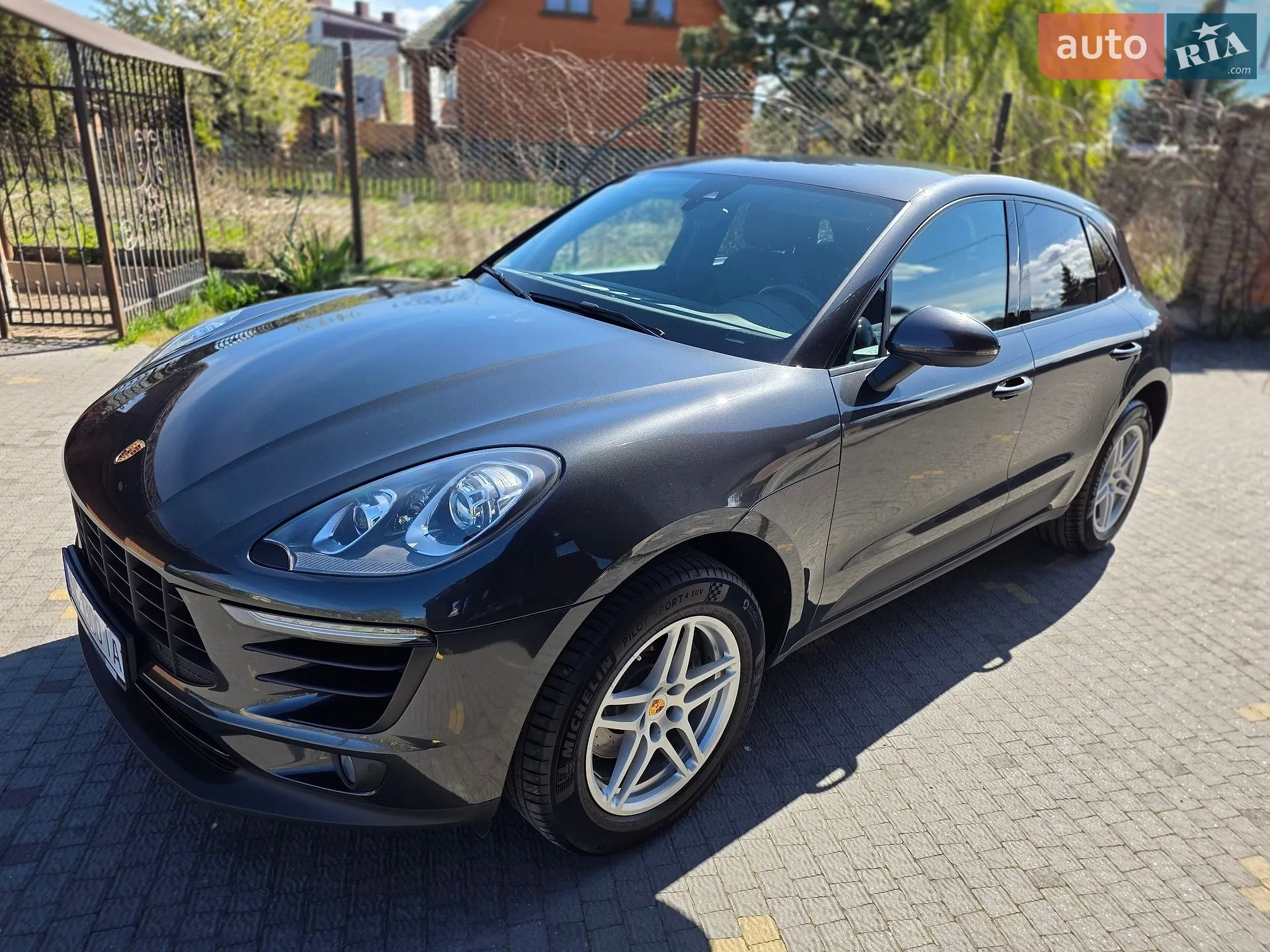 2017 Porsche Macan - мініатюра 2