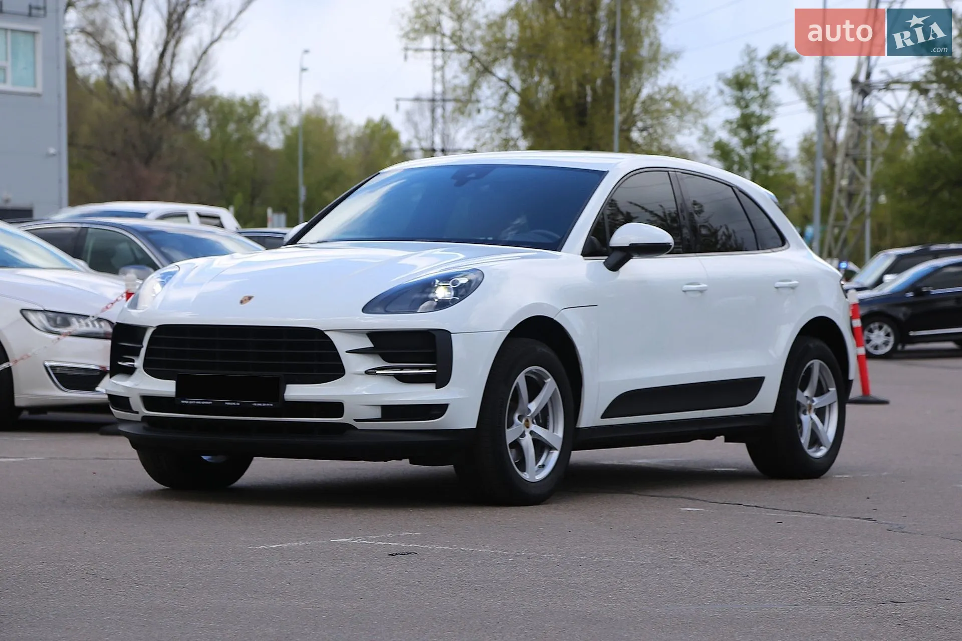 2021 Porsche Macan - мініатюра 3