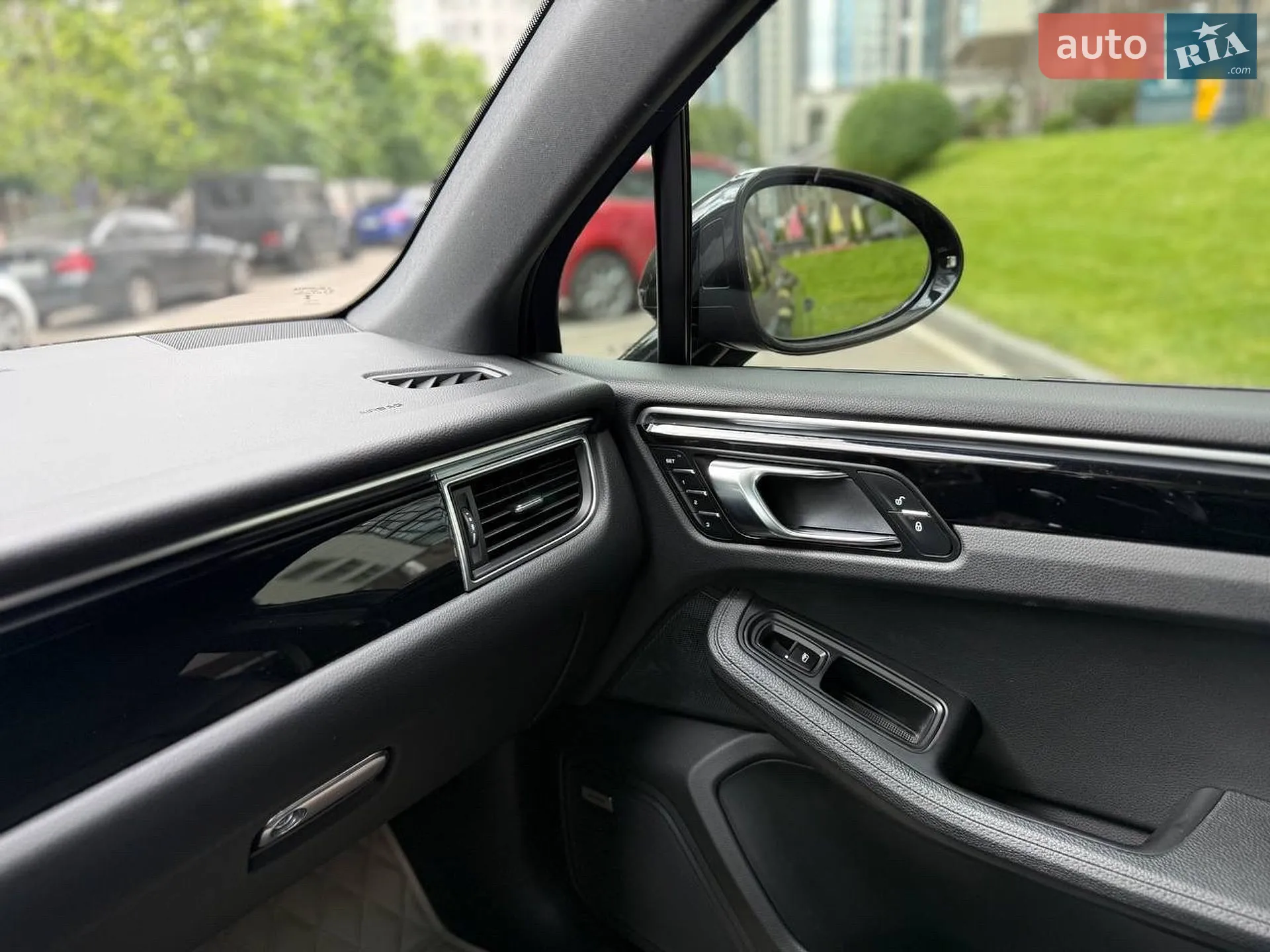 2018 Porsche Macan - мініатюра 18
