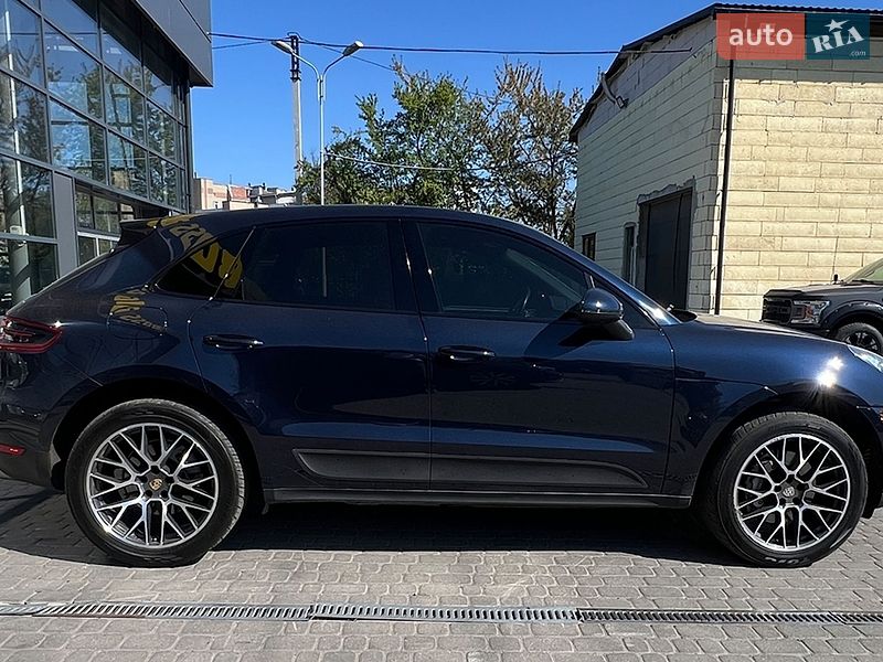 Позашляховик / Кросовер Porsche Macan 2017 в Івано-Франківську