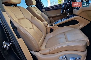 Внедорожник / Кроссовер Porsche Macan 2017 в Бориславе