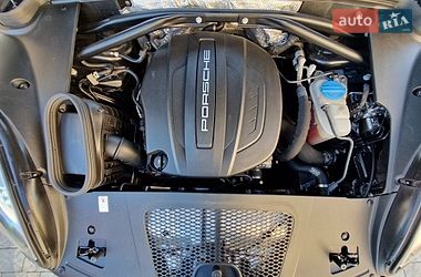 Внедорожник / Кроссовер Porsche Macan 2017 в Бориславе