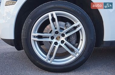 Внедорожник / Кроссовер Porsche Macan 2016 в Одессе