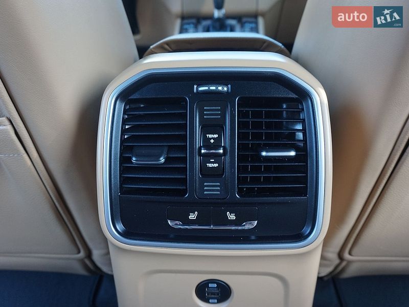 Внедорожник / Кроссовер Porsche Macan 2016 в Одессе