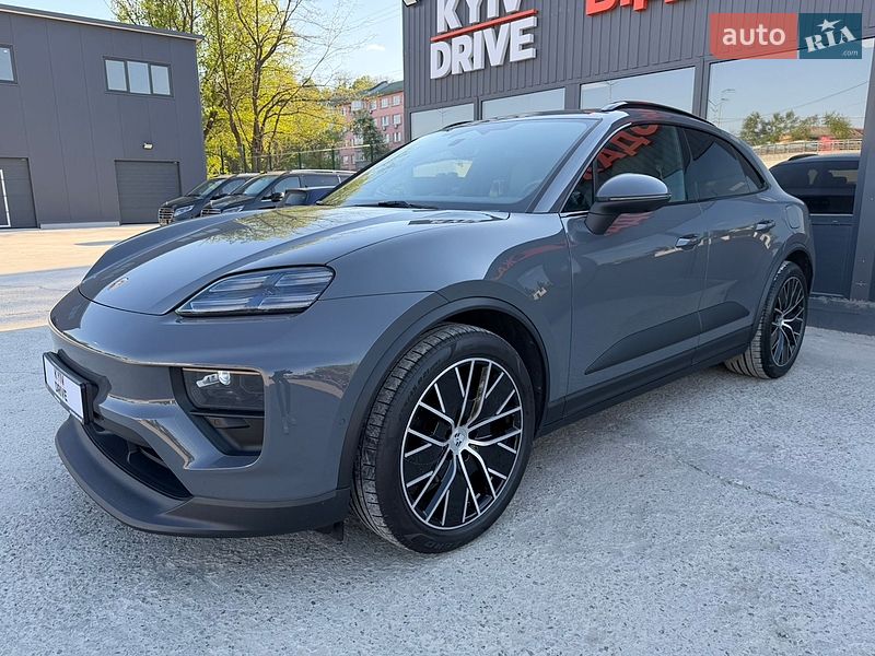 Внедорожник / Кроссовер Porsche Macan 2025 в Киеве