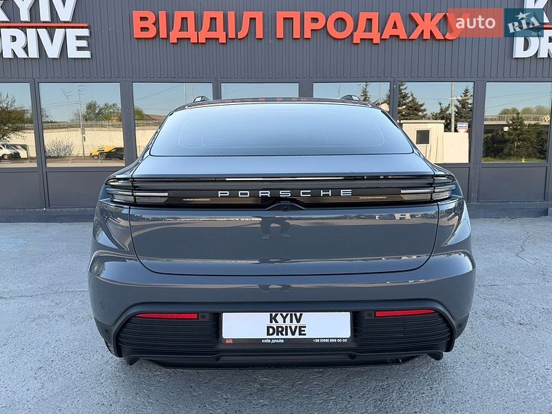 Внедорожник / Кроссовер Porsche Macan 2025 в Киеве