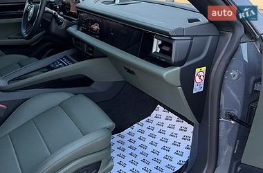 Внедорожник / Кроссовер Porsche Macan 2025 в Киеве