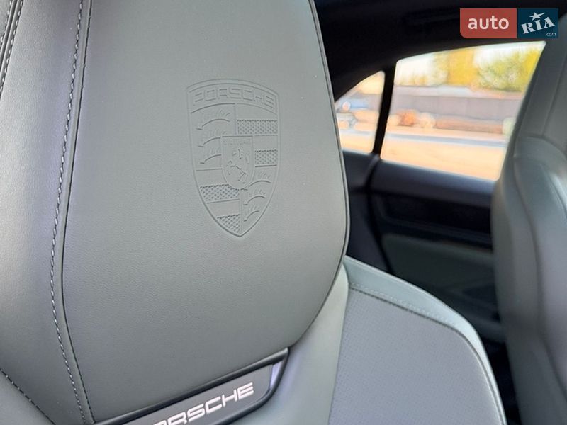 Внедорожник / Кроссовер Porsche Macan 2025 в Киеве