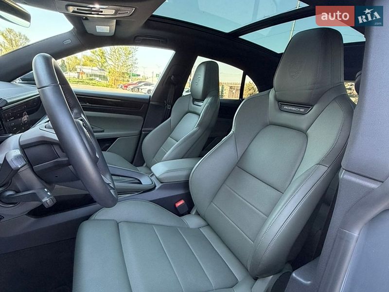 Внедорожник / Кроссовер Porsche Macan 2025 в Киеве
