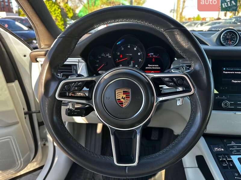 Внедорожник / Кроссовер Porsche Macan 2017 в Одессе