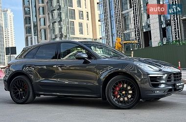 Внедорожник / Кроссовер Porsche Macan 2016 в Киеве