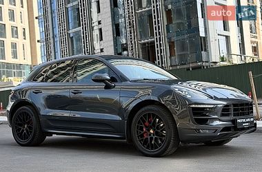 Внедорожник / Кроссовер Porsche Macan 2016 в Киеве