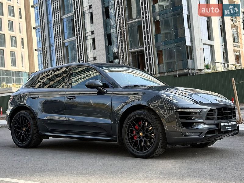 Внедорожник / Кроссовер Porsche Macan 2016 в Киеве