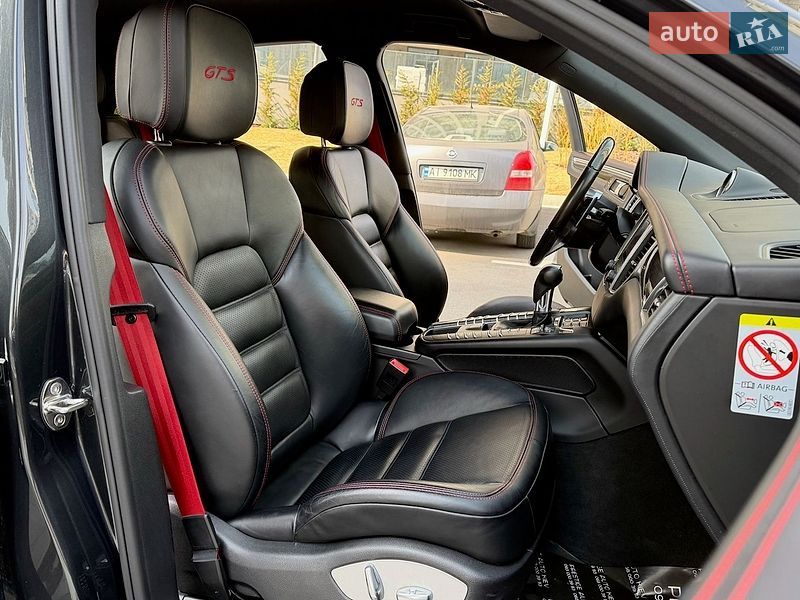 Внедорожник / Кроссовер Porsche Macan 2016 в Киеве