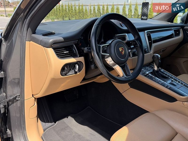Внедорожник / Кроссовер Porsche Macan 2018 в Луцке