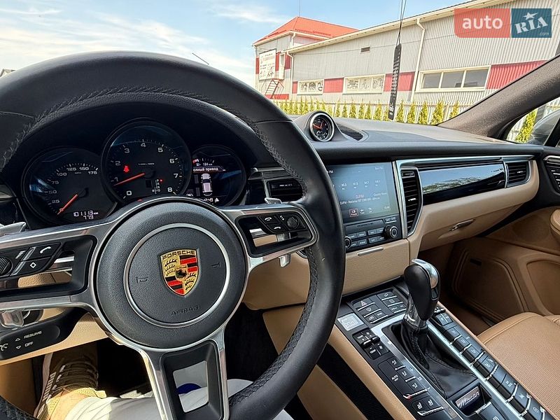 Внедорожник / Кроссовер Porsche Macan 2018 в Луцке
