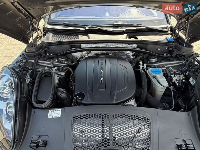 Внедорожник / Кроссовер Porsche Macan 2018 в Луцке