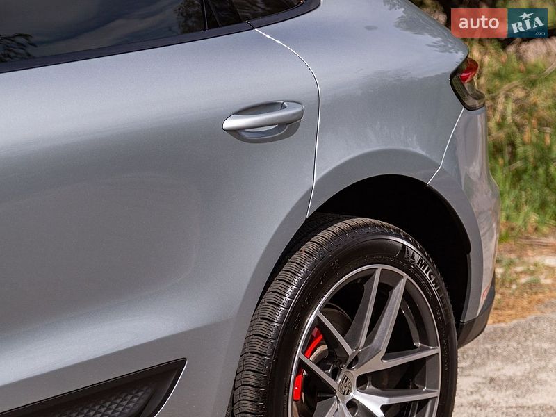 Внедорожник / Кроссовер Porsche Macan 2022 в Киеве