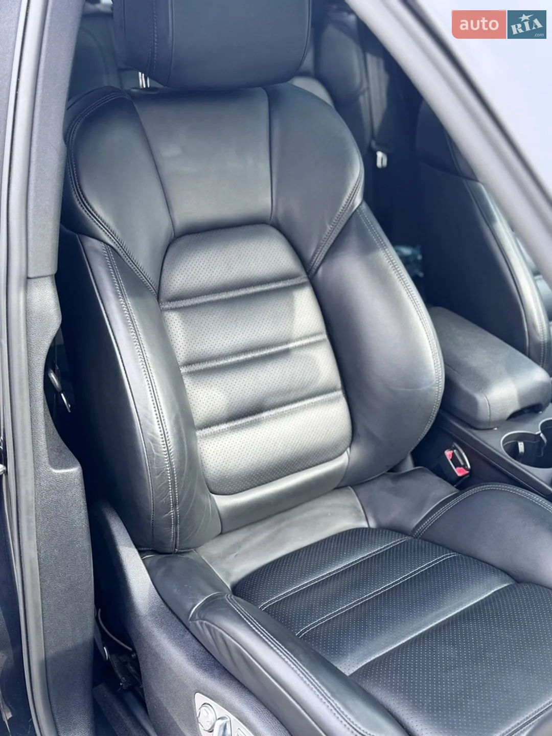 2021 Porsche Macan - мініатюра 13
