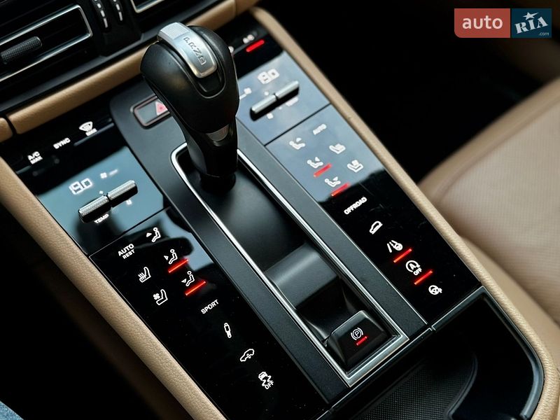 Внедорожник / Кроссовер Porsche Macan 2022 в Харькове
