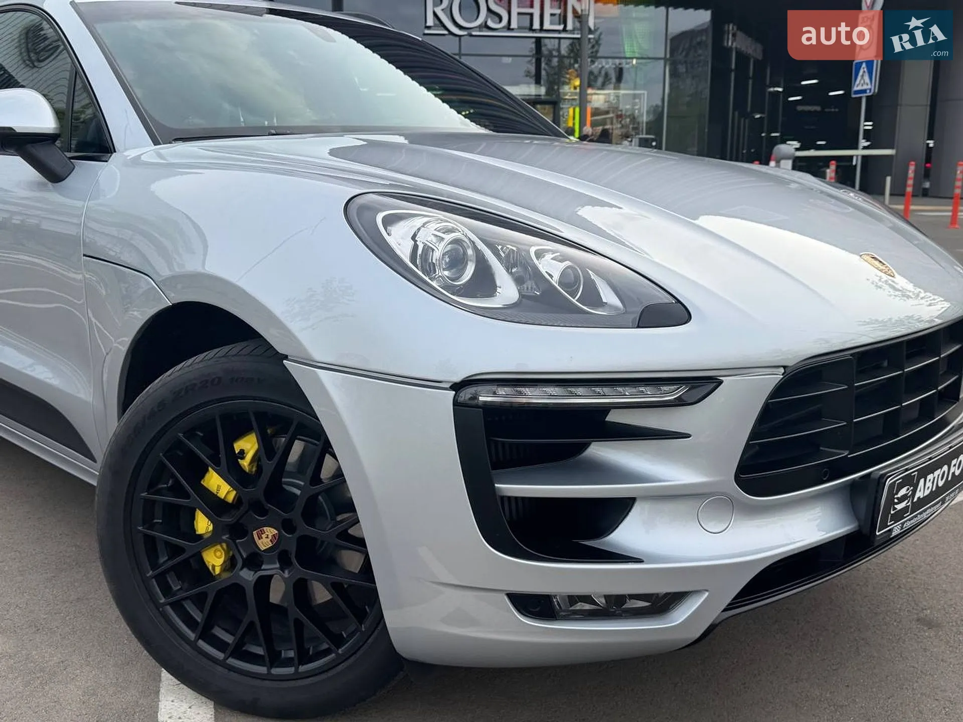 2014 Porsche Macan - мініатюра 2