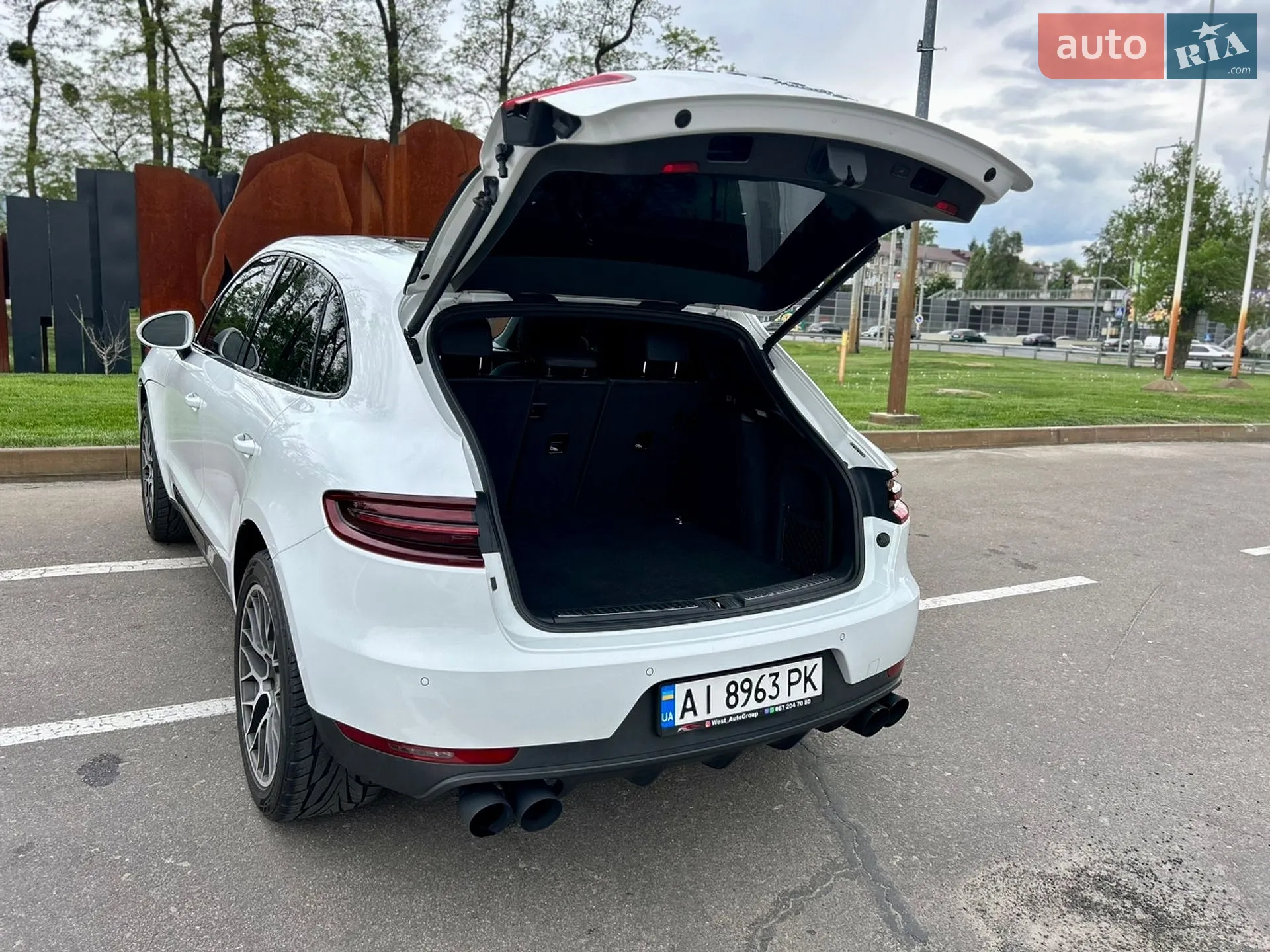 2015 Porsche Macan - мініатюра 14