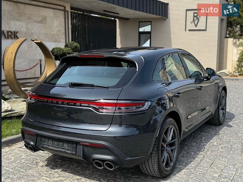 Позашляховик / Кросовер Porsche Macan 2024 в Львові