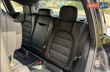 Позашляховик / Кросовер Porsche Macan 2024 в Львові