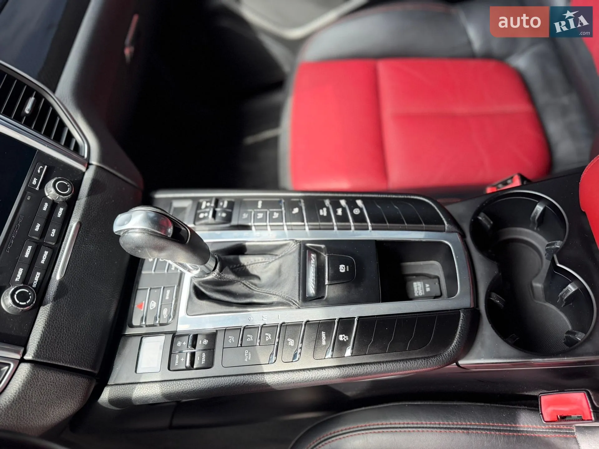 2016 Porsche Macan - мініатюра 29