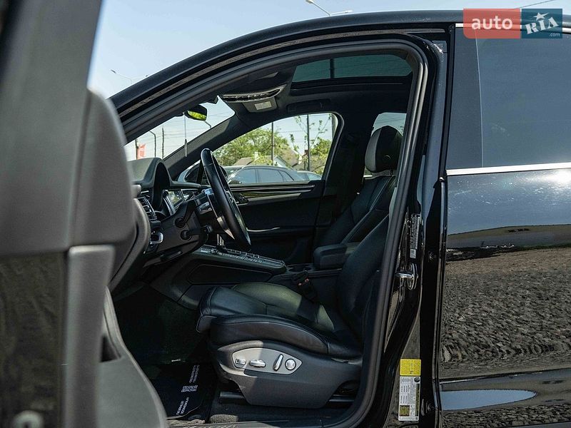 Внедорожник / Кроссовер Porsche Macan 2021 в Черновцах