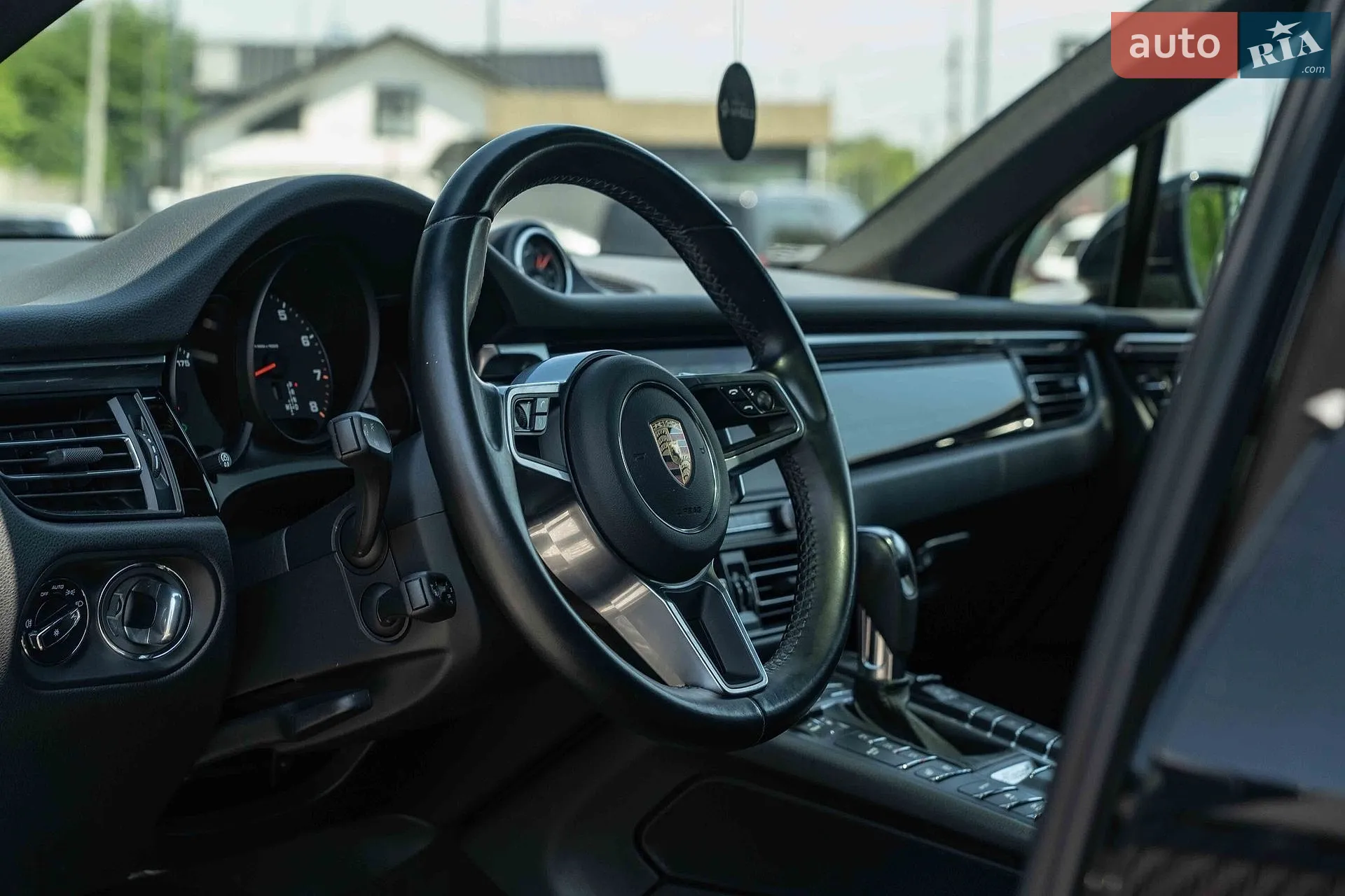 2021 Porsche Macan - мініатюра 25