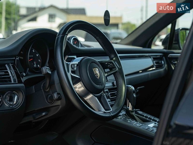 Внедорожник / Кроссовер Porsche Macan 2021 в Черновцах