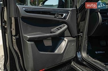 Внедорожник / Кроссовер Porsche Macan 2021 в Черновцах