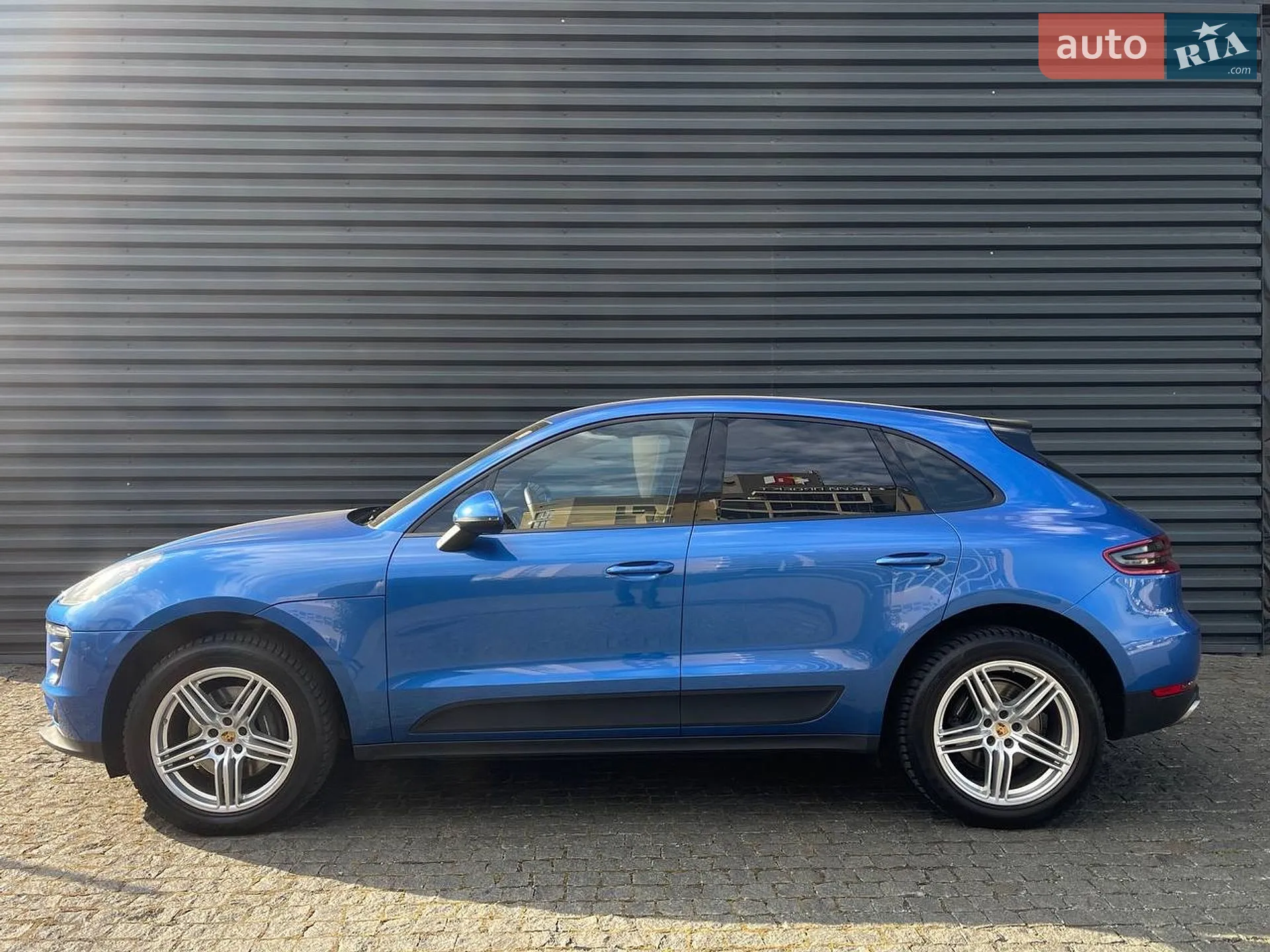 2017 Porsche Macan - мініатюра 2