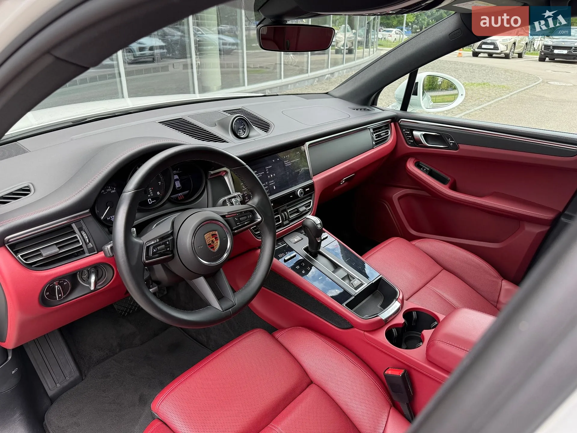 2022 Porsche Macan - мініатюра 11