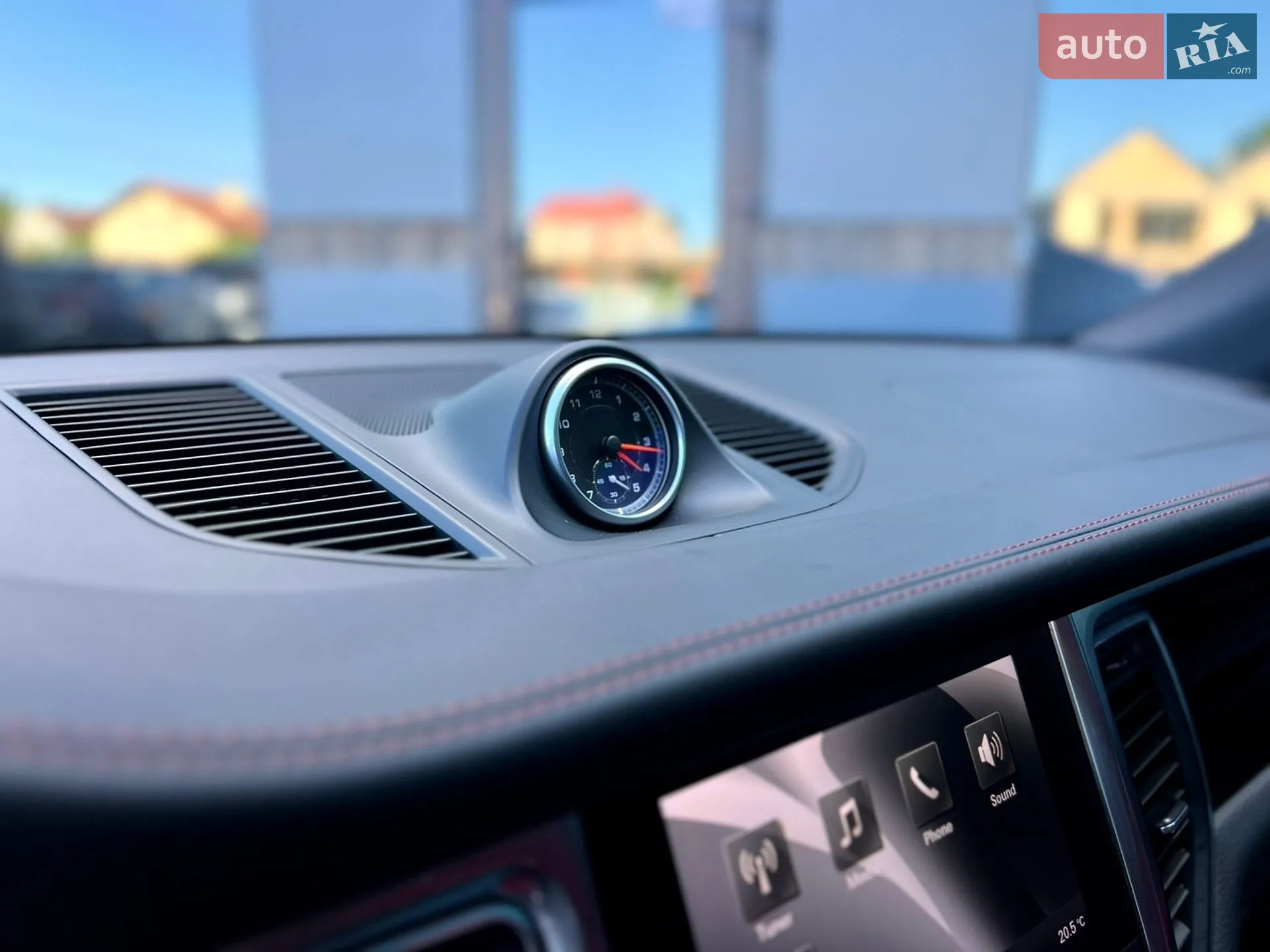 2018 Porsche Macan - мініатюра 39