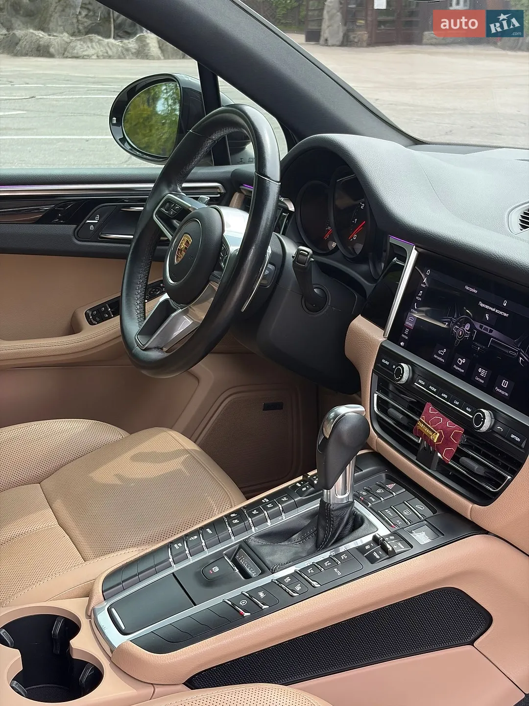 2021 Porsche Macan - мініатюра 24
