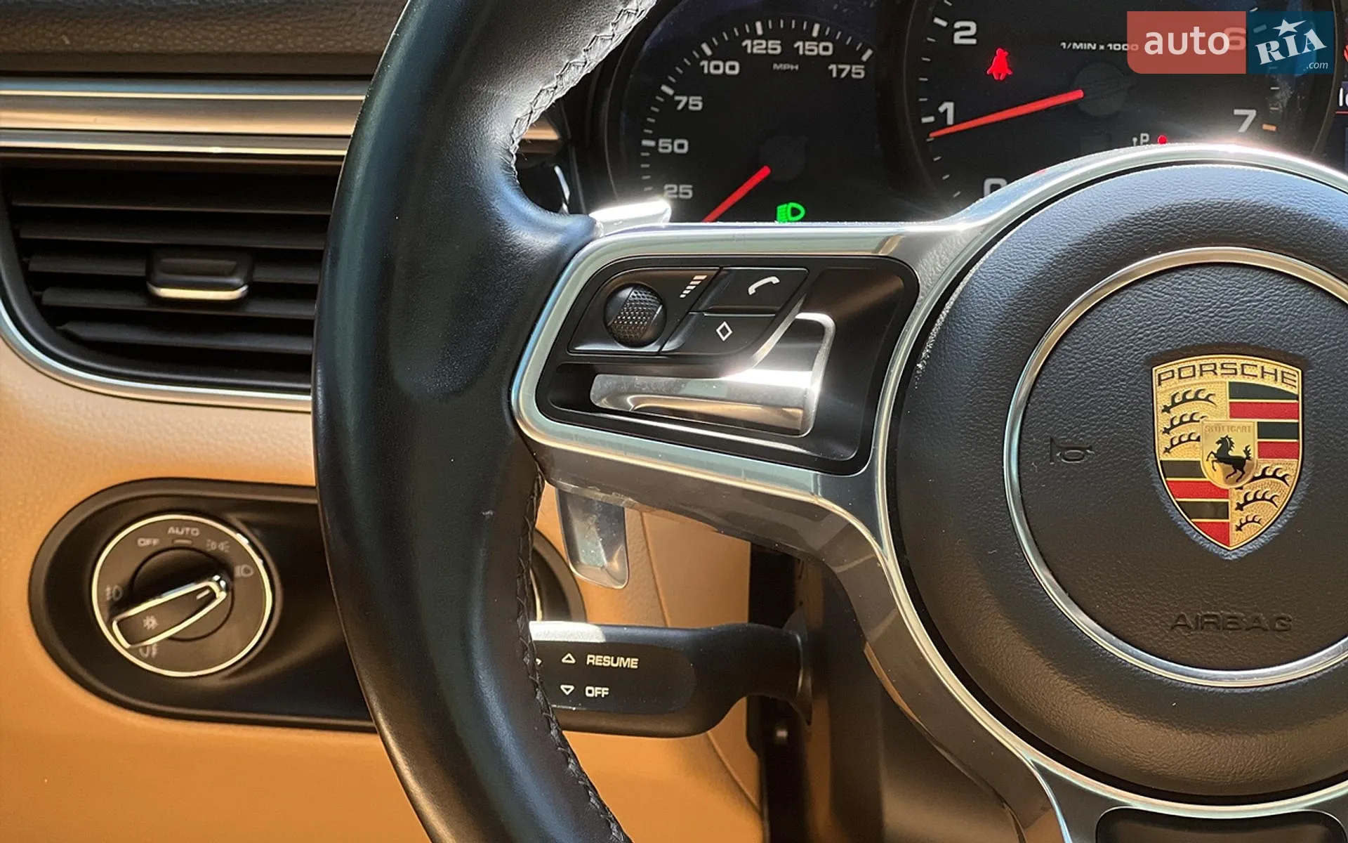 2018 Porsche Macan - мініатюра 15