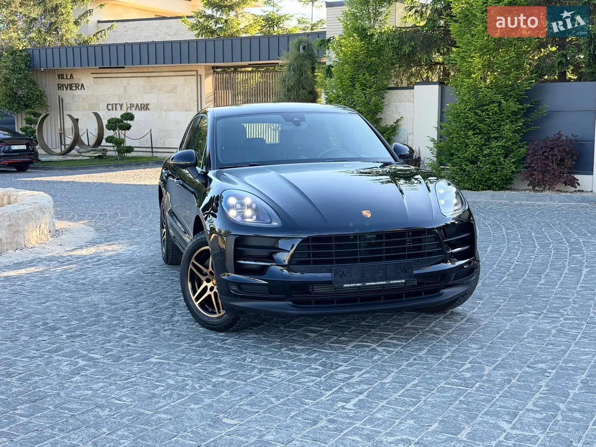 2021 Porsche Macan - мініатюра 3