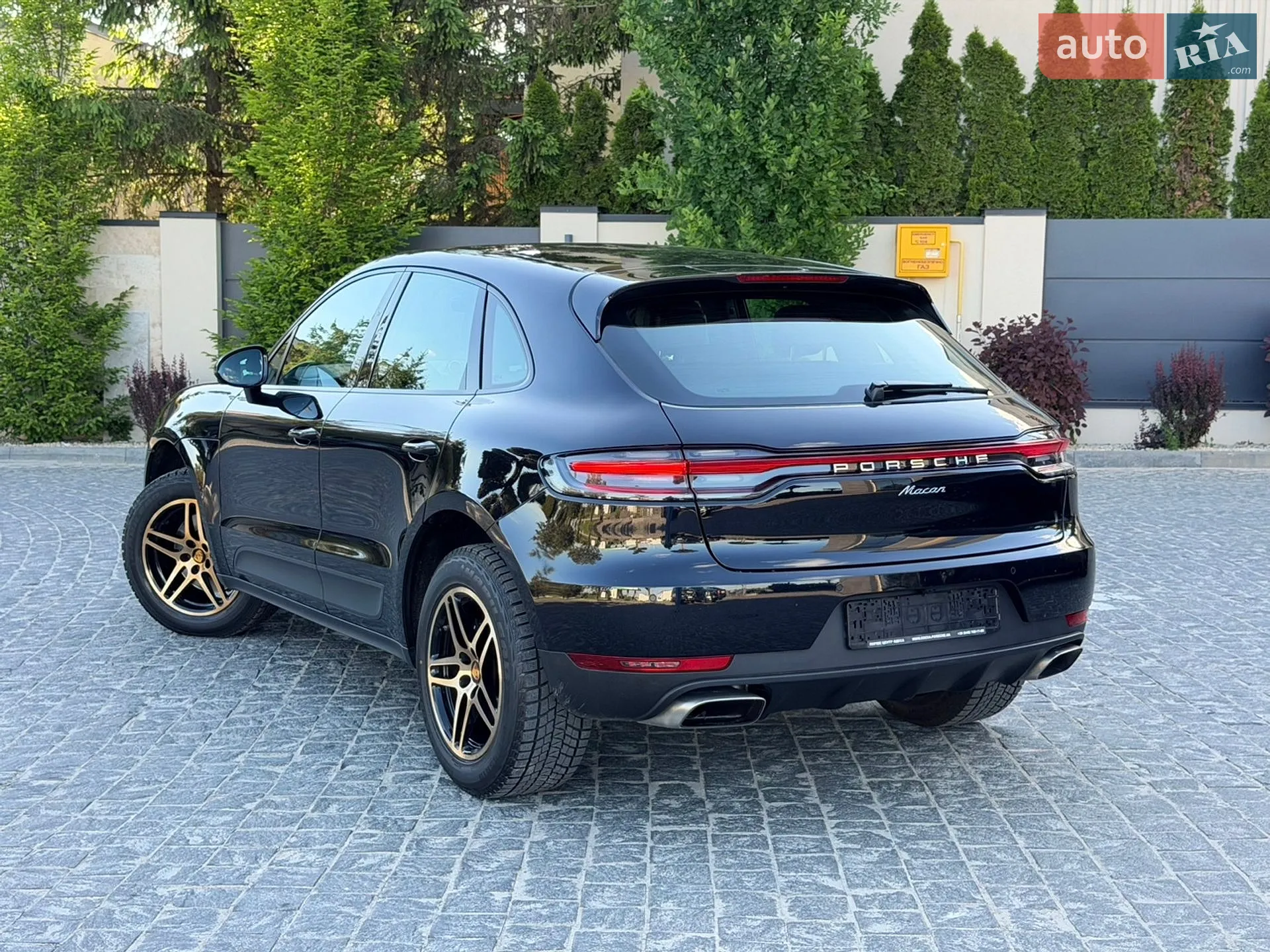 2021 Porsche Macan - мініатюра 17