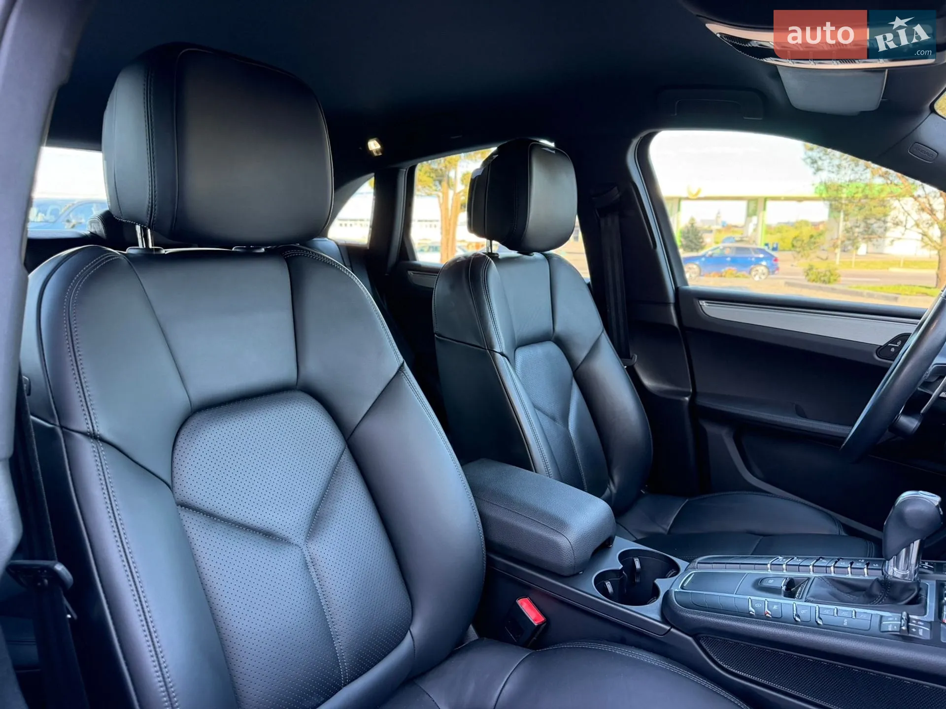 2021 Porsche Macan - мініатюра 31
