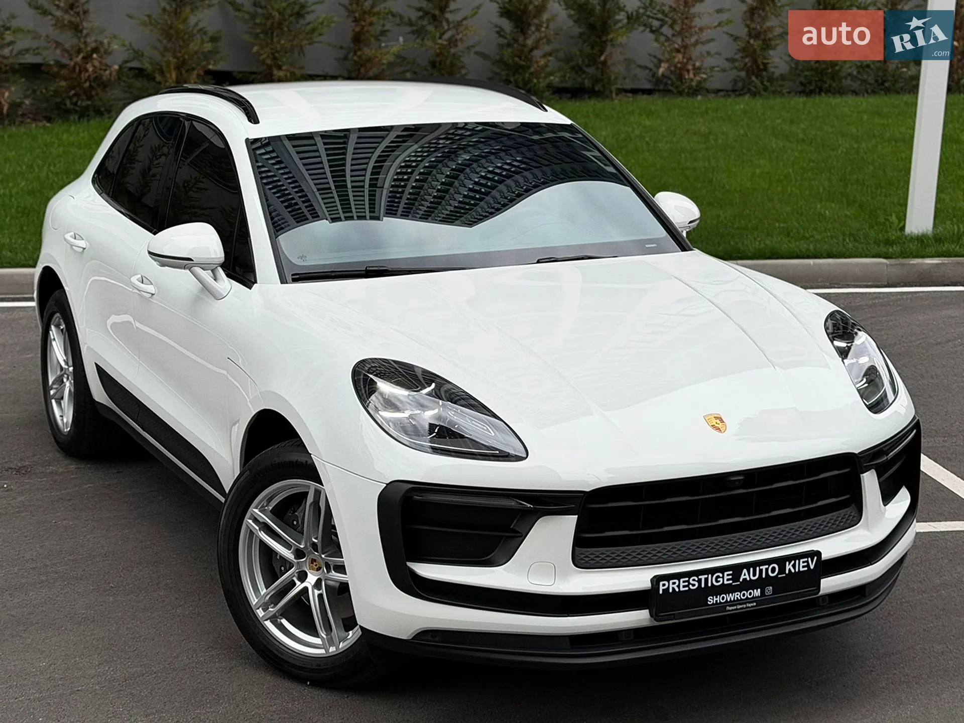 2023 Porsche Macan - мініатюра 2