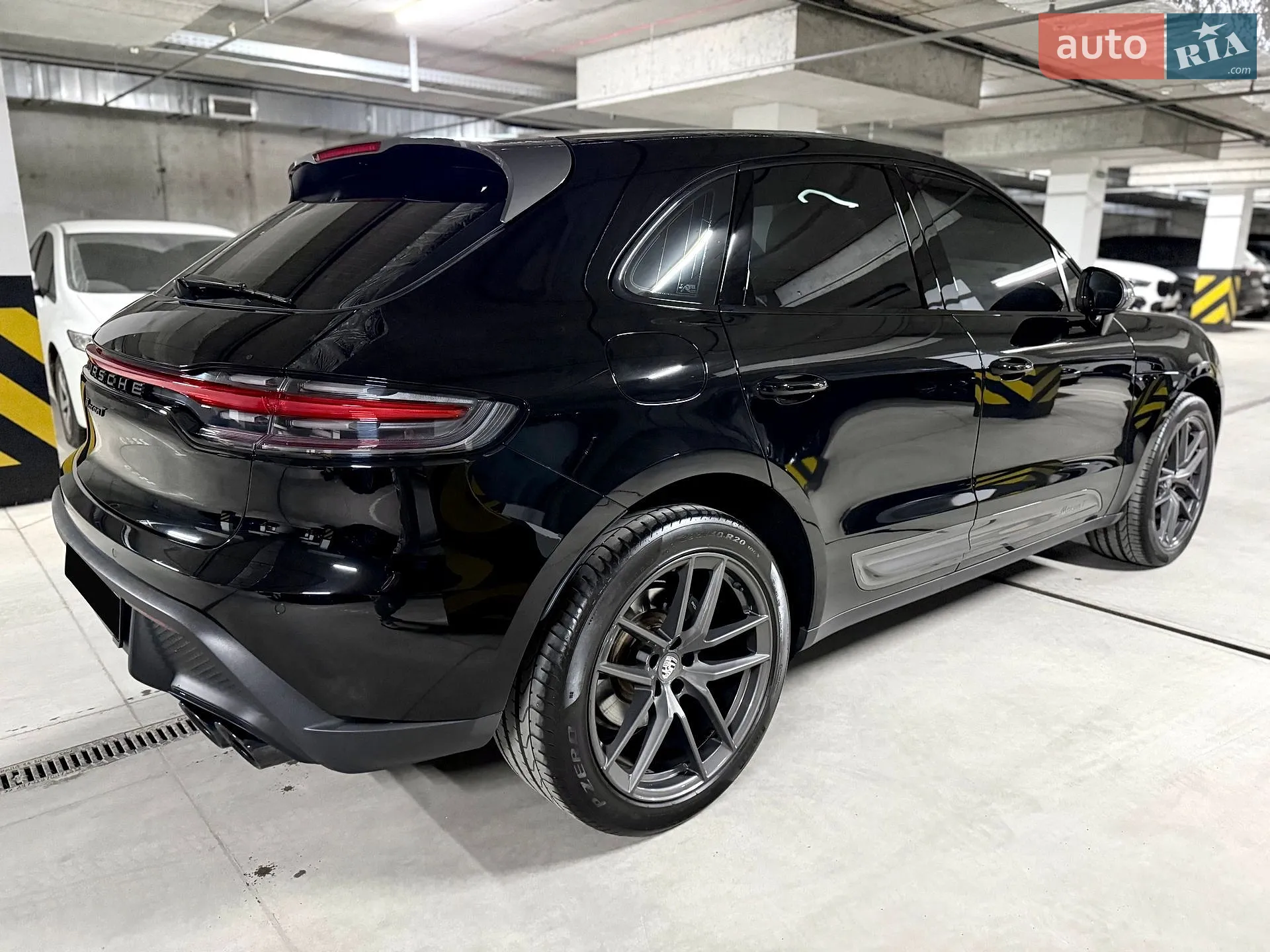 2022 Porsche Macan - мініатюра 16
