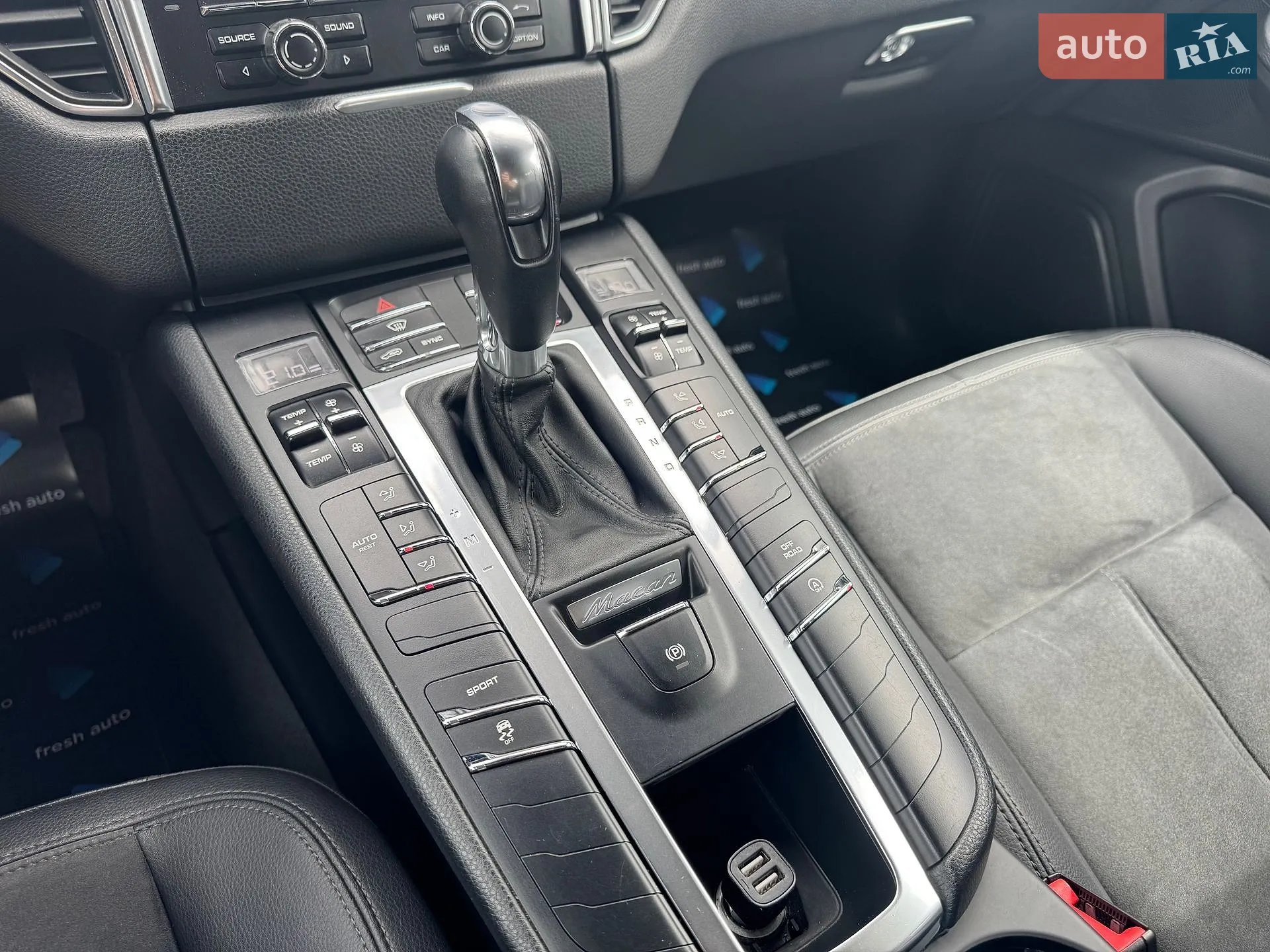 2015 Porsche Macan - мініатюра 25