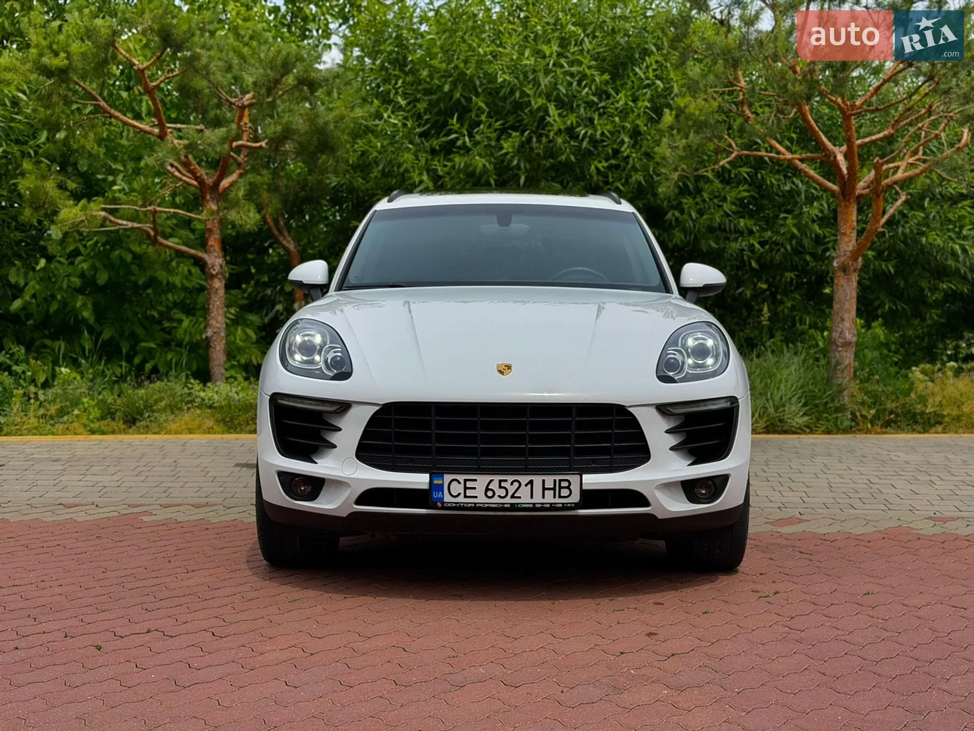 2015 Porsche Macan - мініатюра 2