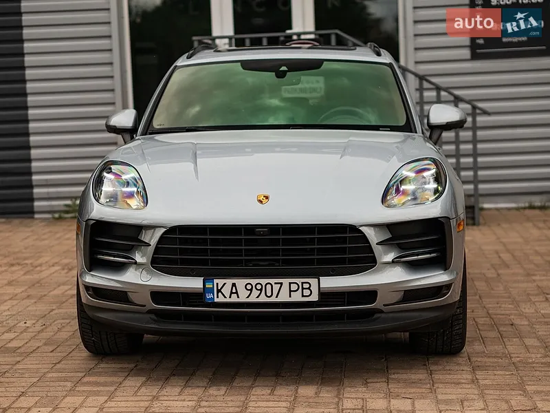 Porsche Macan 2021