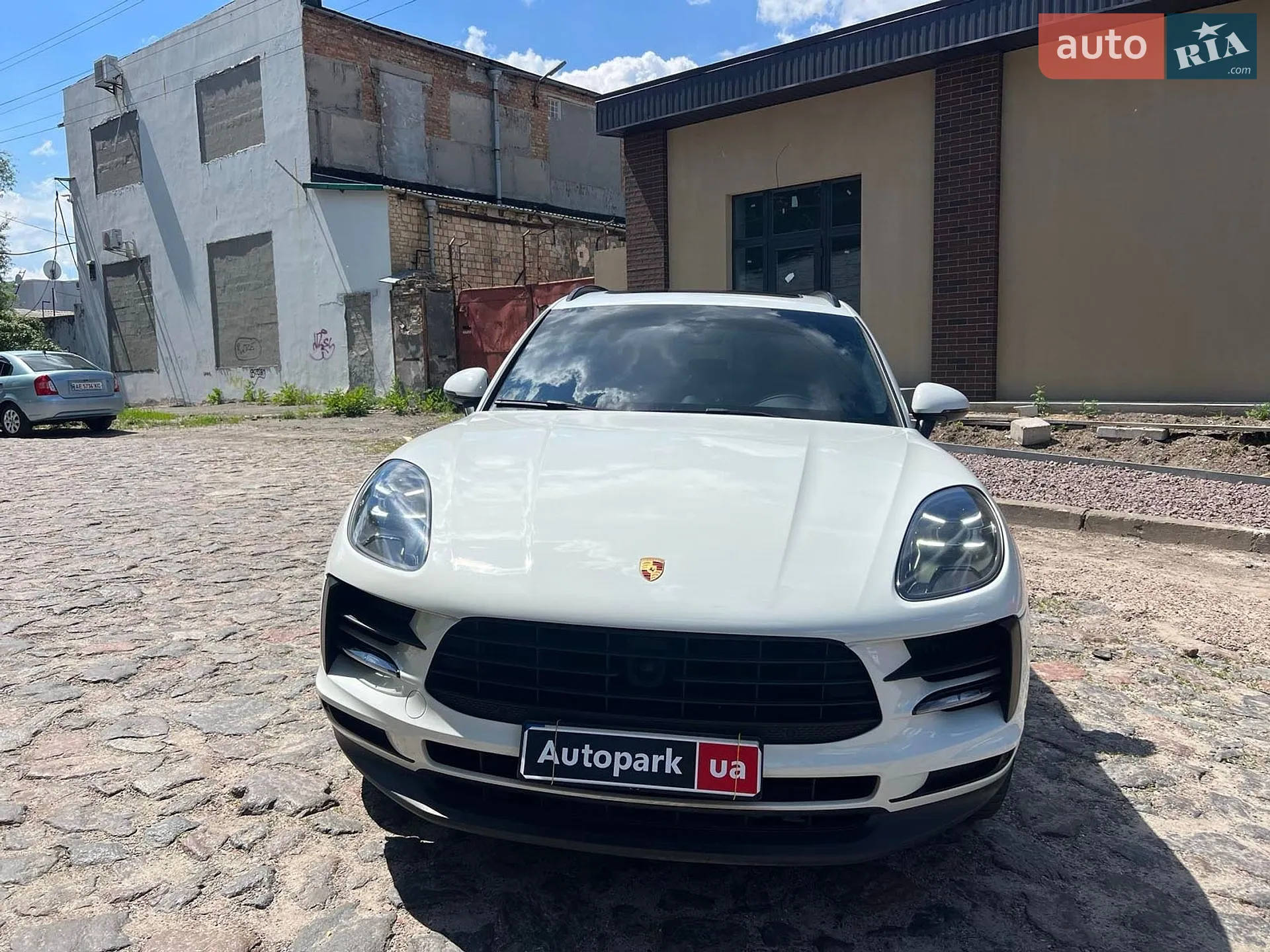 2019 Porsche Macan - мініатюра 2