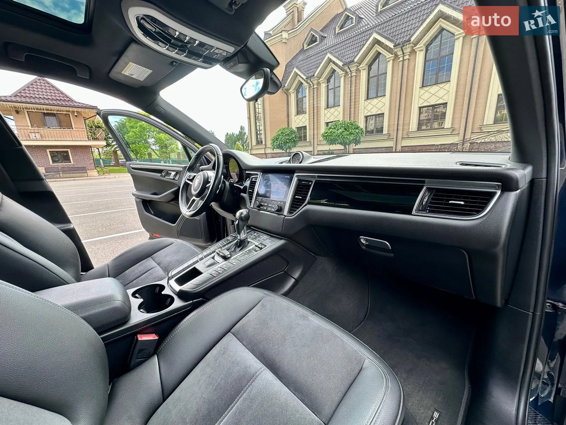 2018 Porsche Macan - мініатюра 51