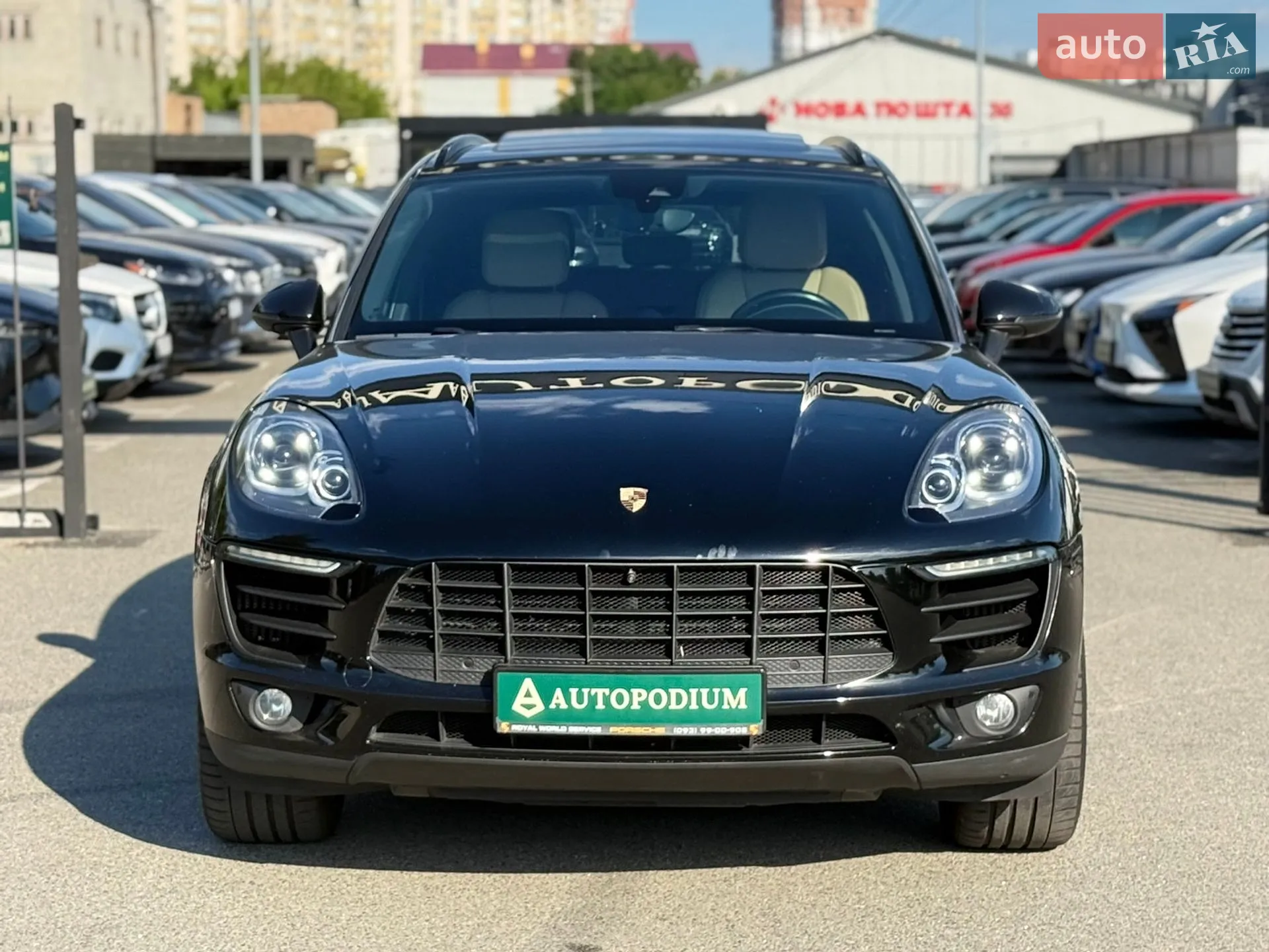 2017 Porsche Macan - мініатюра 2