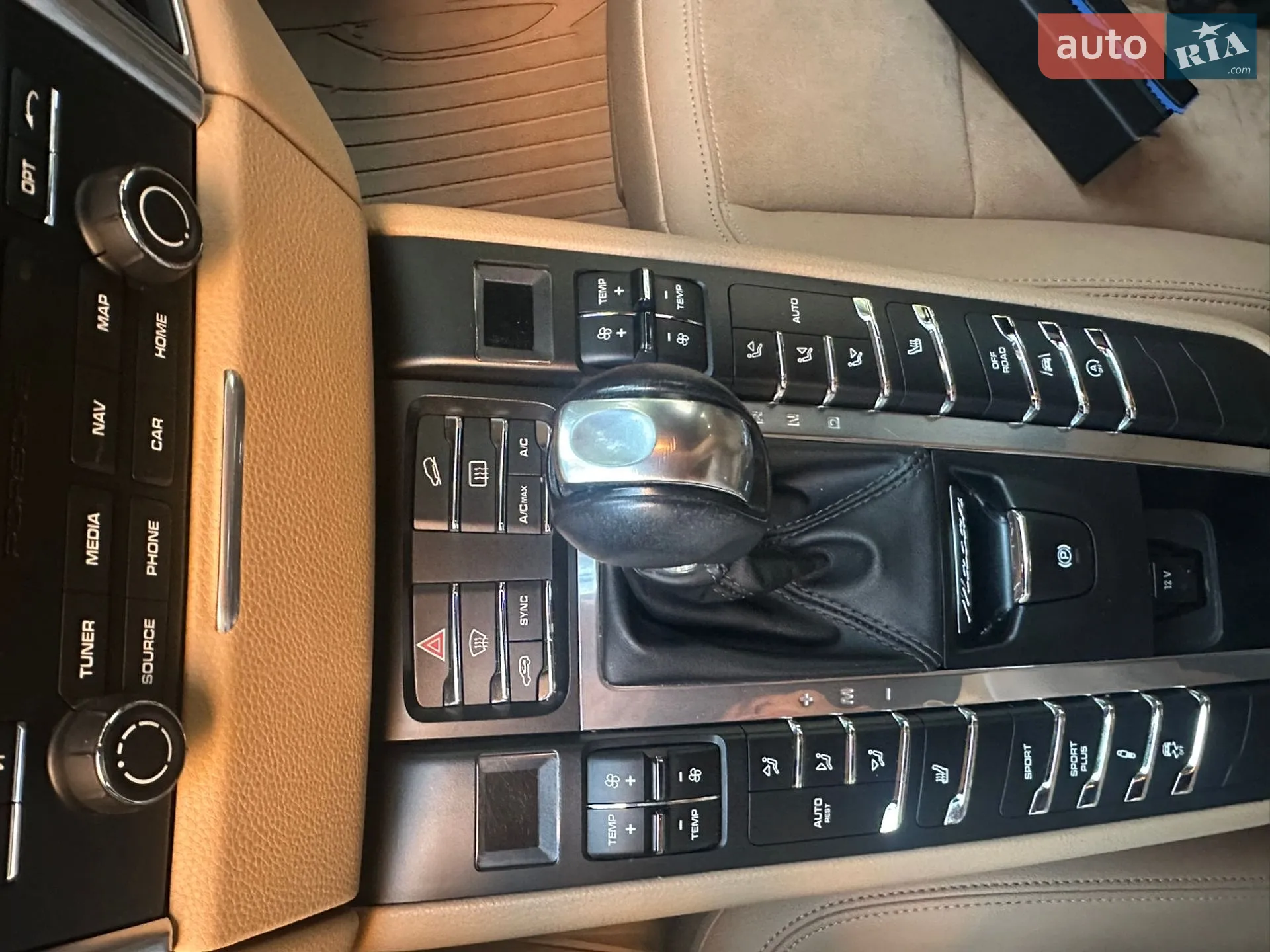 2016 Porsche Macan - мініатюра 11